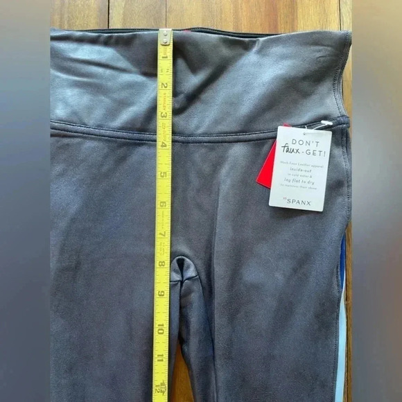 SPANX faux leather 7/8 track stripe leggings - Picture 12 of 13